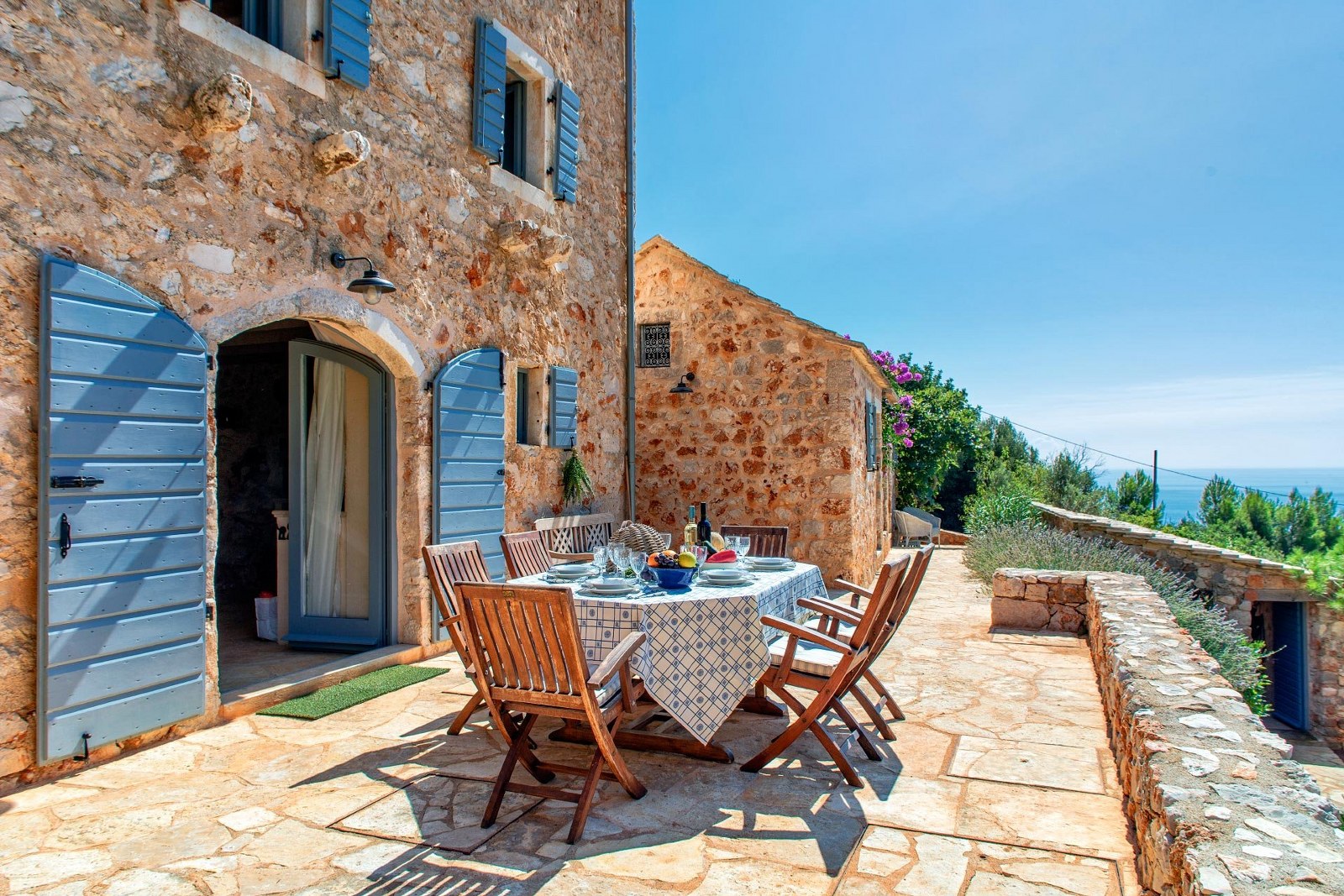 Holiday-package-home.jpg